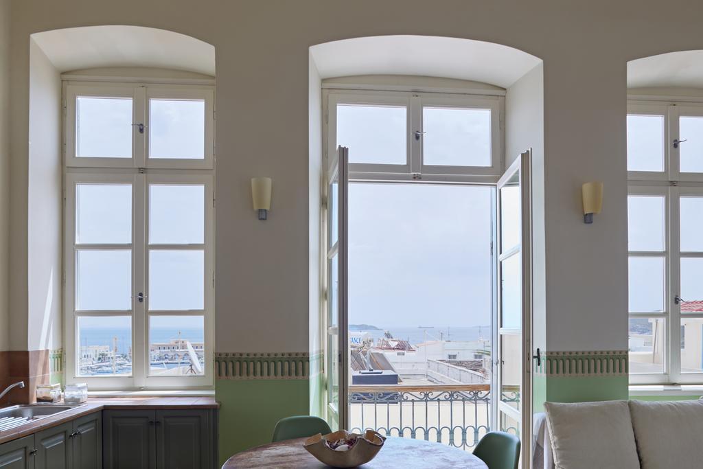 Guesthouse Lila Ermoupoli Luaran gambar